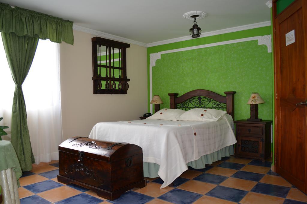 Hotel Casa Colonial Santa Rosa De Cabal Δωμάτιο φωτογραφία