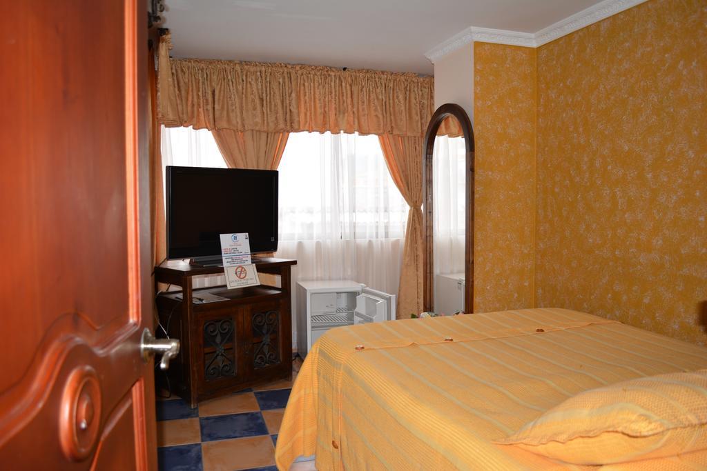 Hotel Casa Colonial Santa Rosa De Cabal Δωμάτιο φωτογραφία