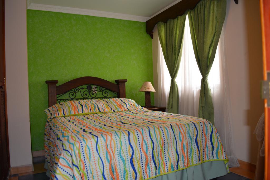 Hotel Casa Colonial Santa Rosa De Cabal Δωμάτιο φωτογραφία