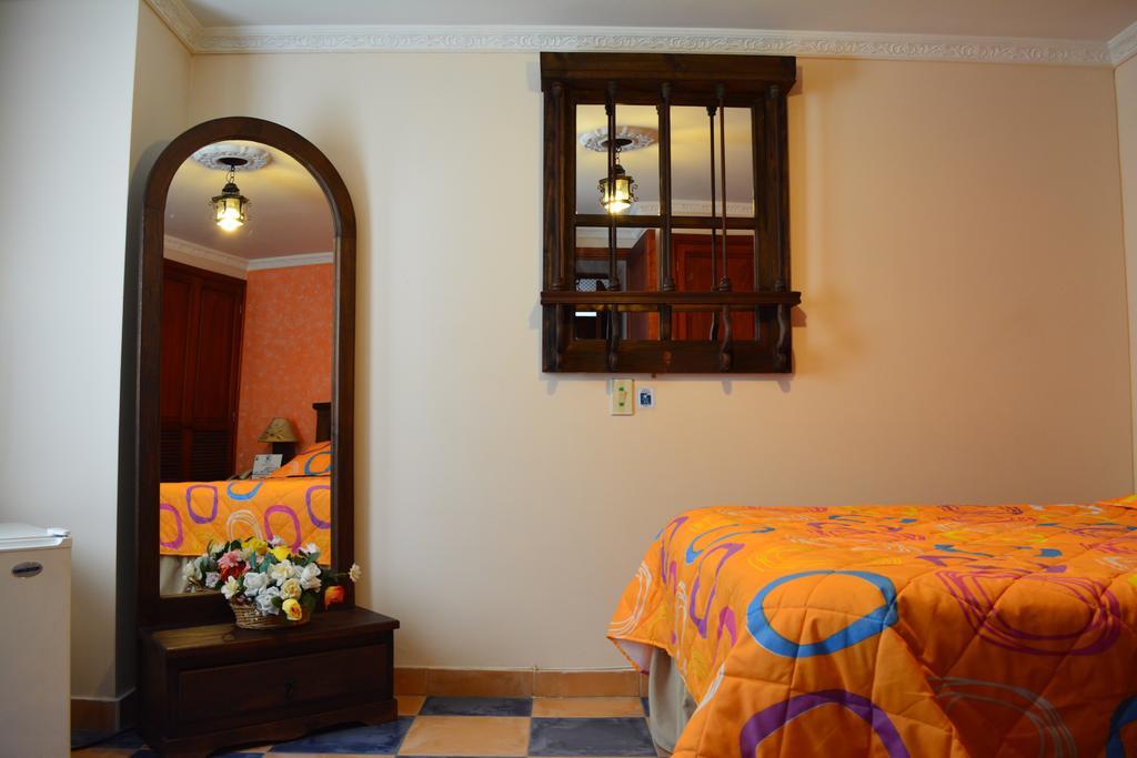 Hotel Casa Colonial Santa Rosa De Cabal Δωμάτιο φωτογραφία