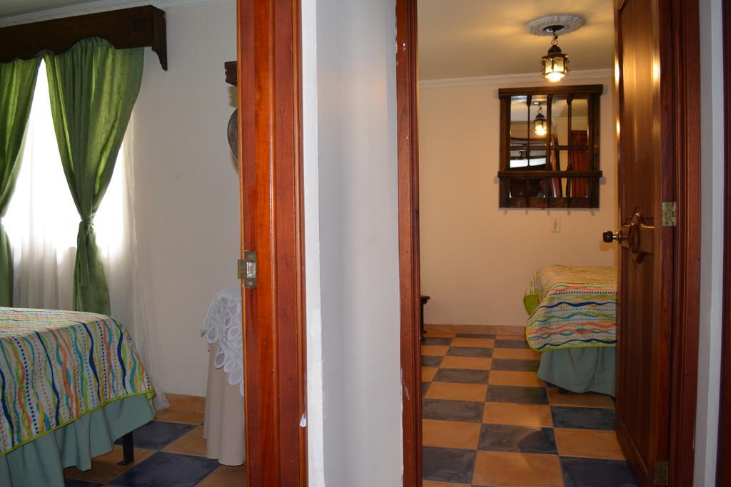 Hotel Casa Colonial Santa Rosa De Cabal Δωμάτιο φωτογραφία